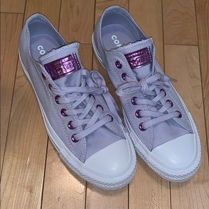 Women’s Purple CONVERSE sneakers NWOT